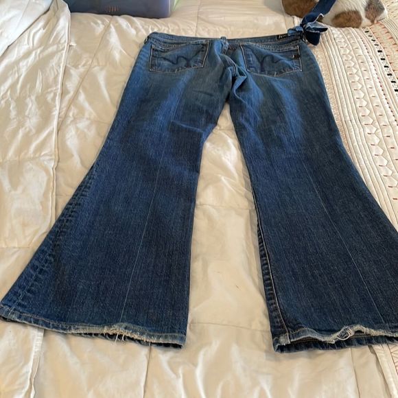 Citizens of humanity, Ingrid style, low waist flare, jeans, waist, 32 - Picture 2 of 8